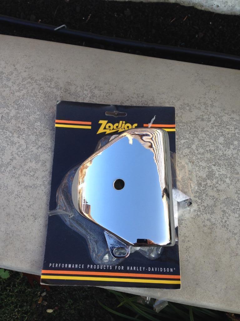 Harley Davidson HANDLEBAR CLAMP COVER, Motoren, Ophalen of Verzenden, Zo goed als nieuw