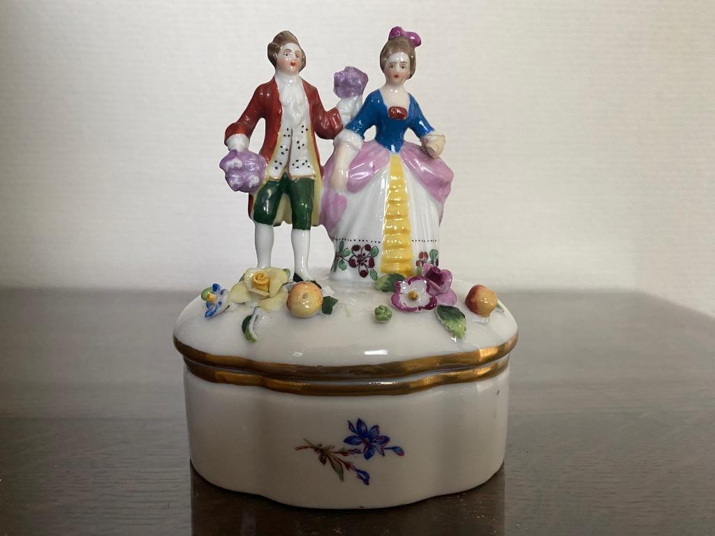 Sitzendorf schaaltje met deksel, Antiek en Kunst, Ophalen of Verzenden
