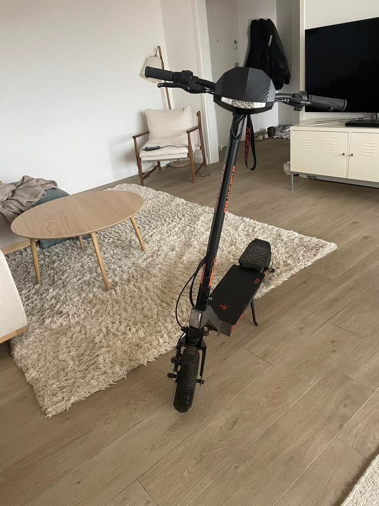 Kukirin g2 met oplader en extra spatbord, Ophalen, Zo goed als nieuw