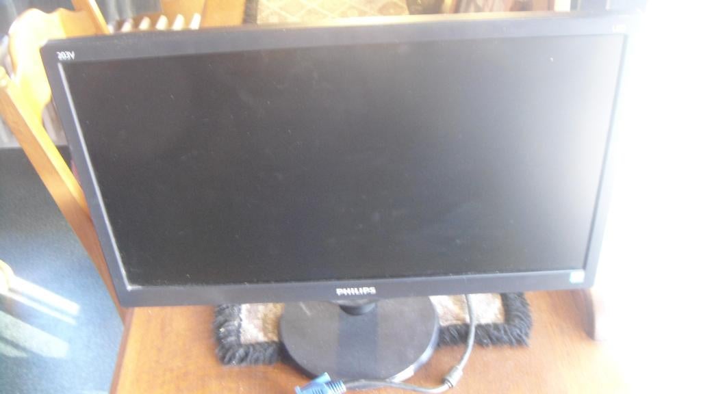 Ecran LCD 19,5" Philips 203V5LSB26/10 câble VGA/alimentation, Ophalen, Philips, HD, 3 tot 5 ms