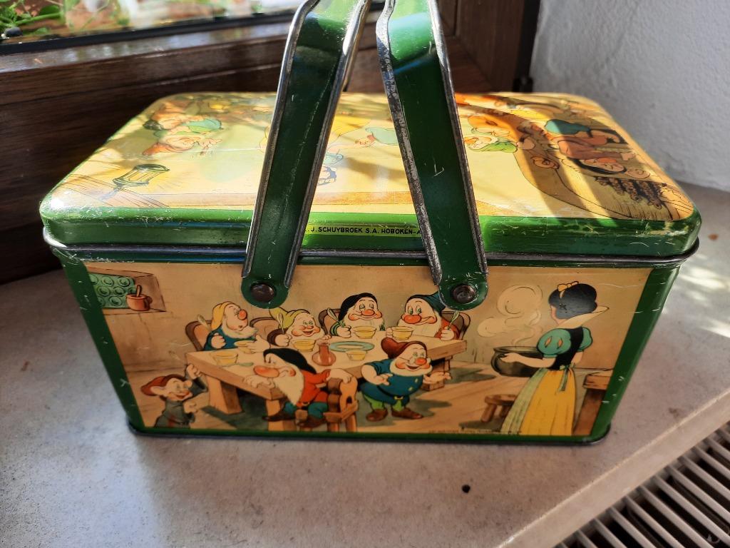 Wald Disney Blanche-Neige sept nains . Boîte ancienne l930., Enlèvement ou Envoi, Utilisé, Autre, Autres marques