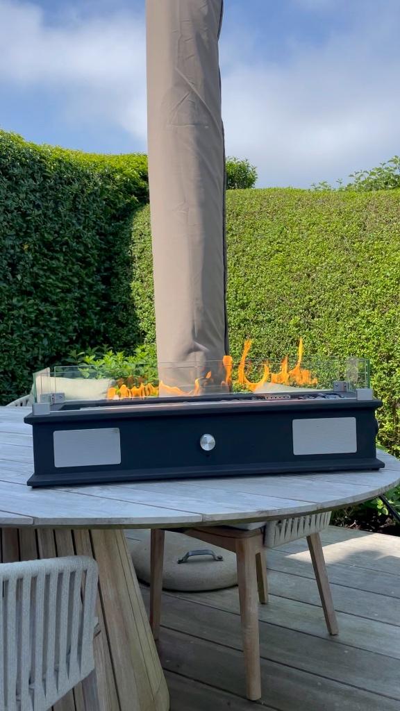 Gasvuurtafel voor tafel met speaker en dansende vlammen, Ophalen, Zo goed als nieuw
