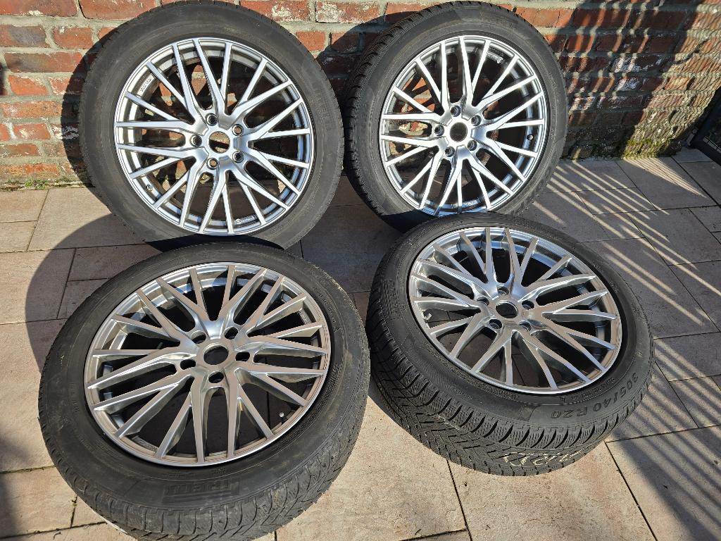 Jantes AEZ + pneus PZERO neige Cayenne E-hybride 2020 (9YA), Pneus hiver, Véhicule de tourisme, Pneu(s), Enlèvement