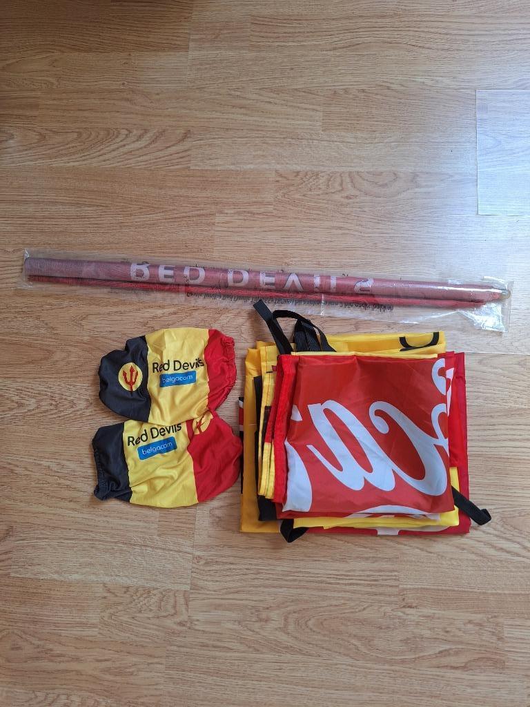 Lot Rode duivels artikelen, Ophalen of Verzenden, Gebruikt, Feestartikel