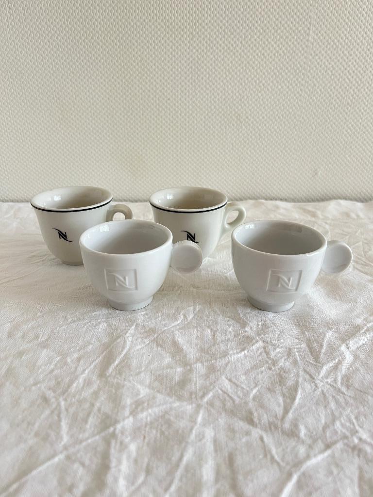 4 tasses Nespresso (2 fois 2 tasses), Enlèvement ou Envoi, Céramique, Utilisé, Autres styles