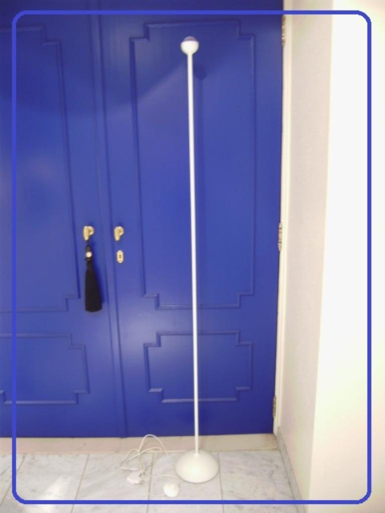 DESIGN LED Uplighter , witte afwerking , met vloerschakeleer, Ophalen, Metaal of Aluminium, DESIGN, Led