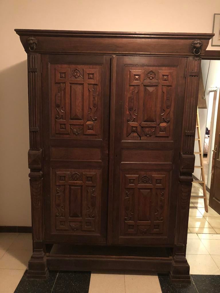 Garderobe in Vlaamse revivalstijl voor relooking, Antiek en Kunst, Antiek | Meubels | Kasten, Ophalen