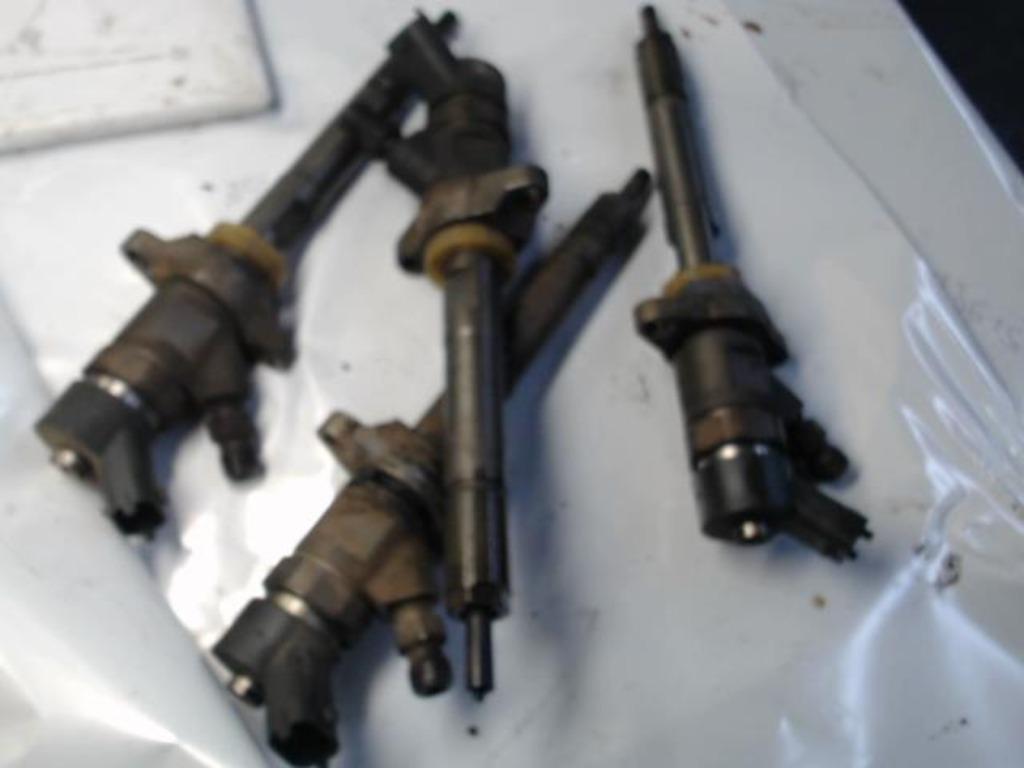 Injecteur Peugeot Partner 1.6HDi 55kw  LP/13620 04451100239, Auto-onderdelen, Motor en Toebehoren, Peugeot, Gebruikt, Ophalen of Verzenden