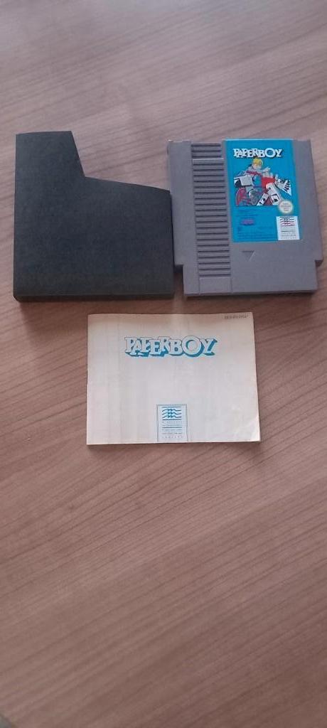 Jeu Nintendo (NES) Paperboy + mode d'emploi, Enlèvement ou Envoi, Comme neuf, Aventure et Action