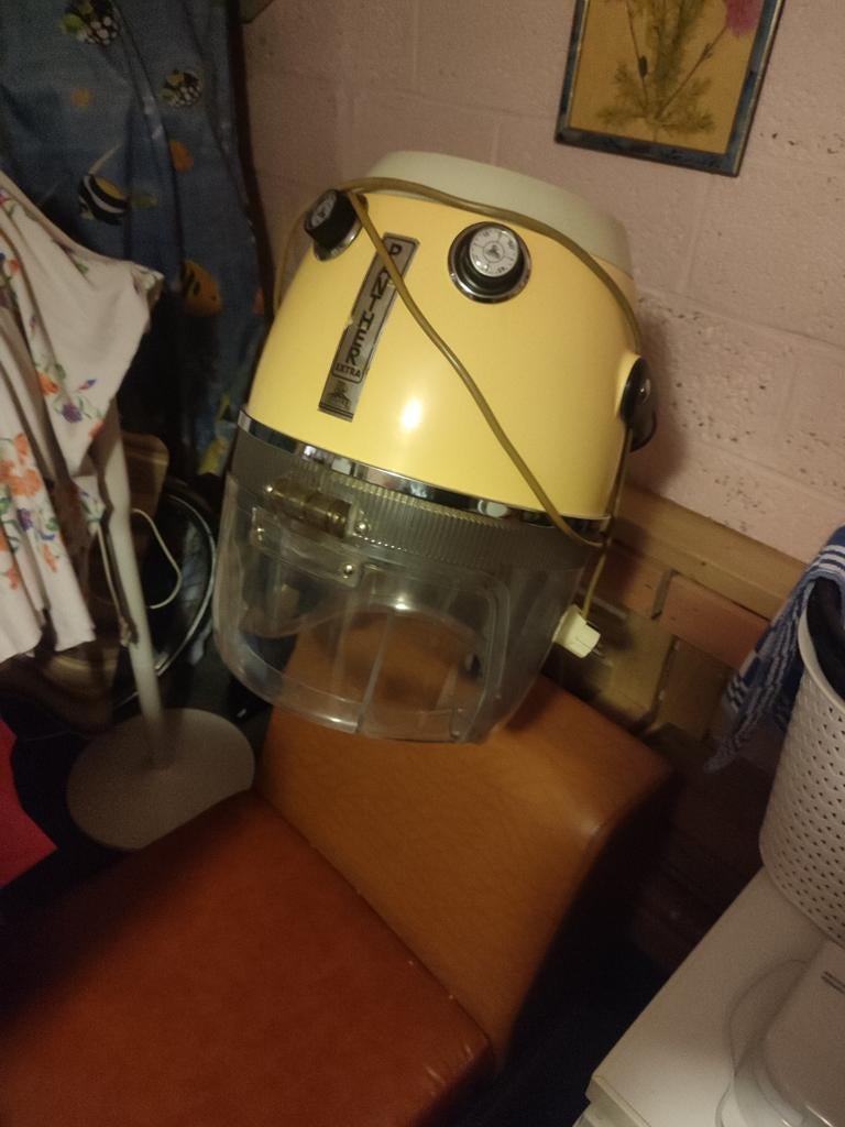Fauteuil Casque coiffure mise en plis, Vélos & Vélomoteurs, Enlèvement