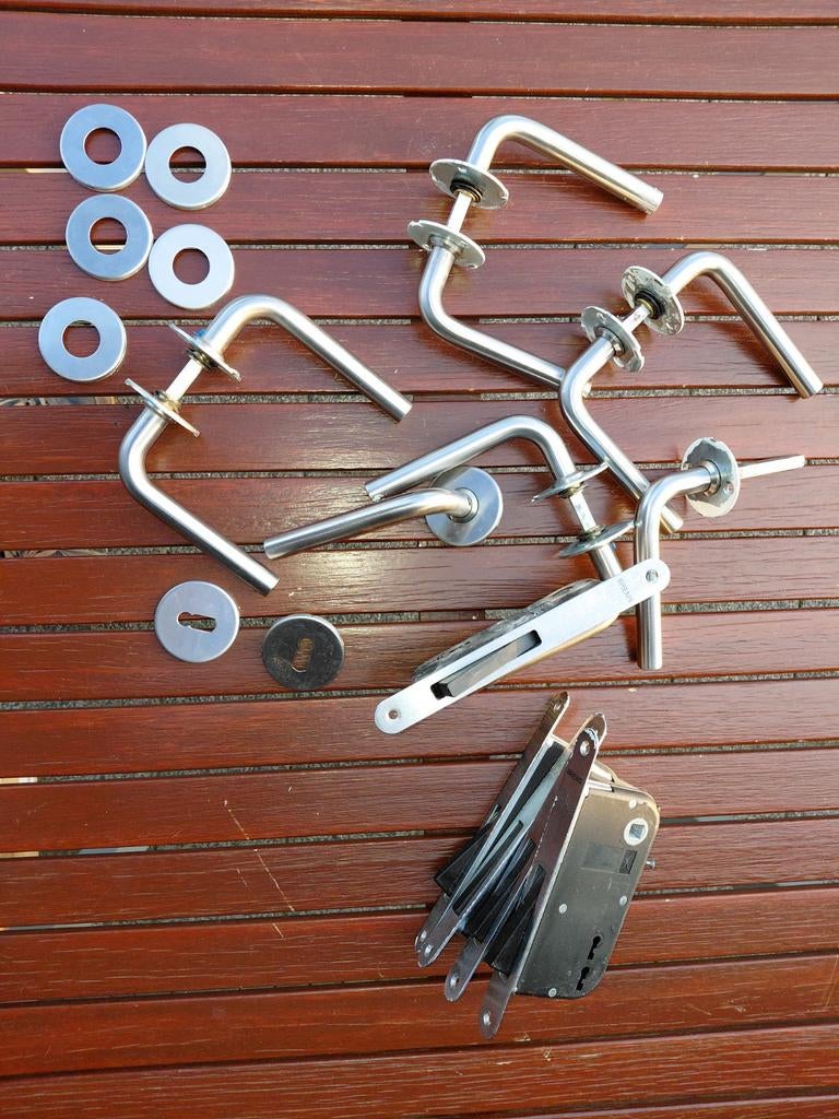 Inox deurklinken met magnetisch deurbeslag., Ophalen