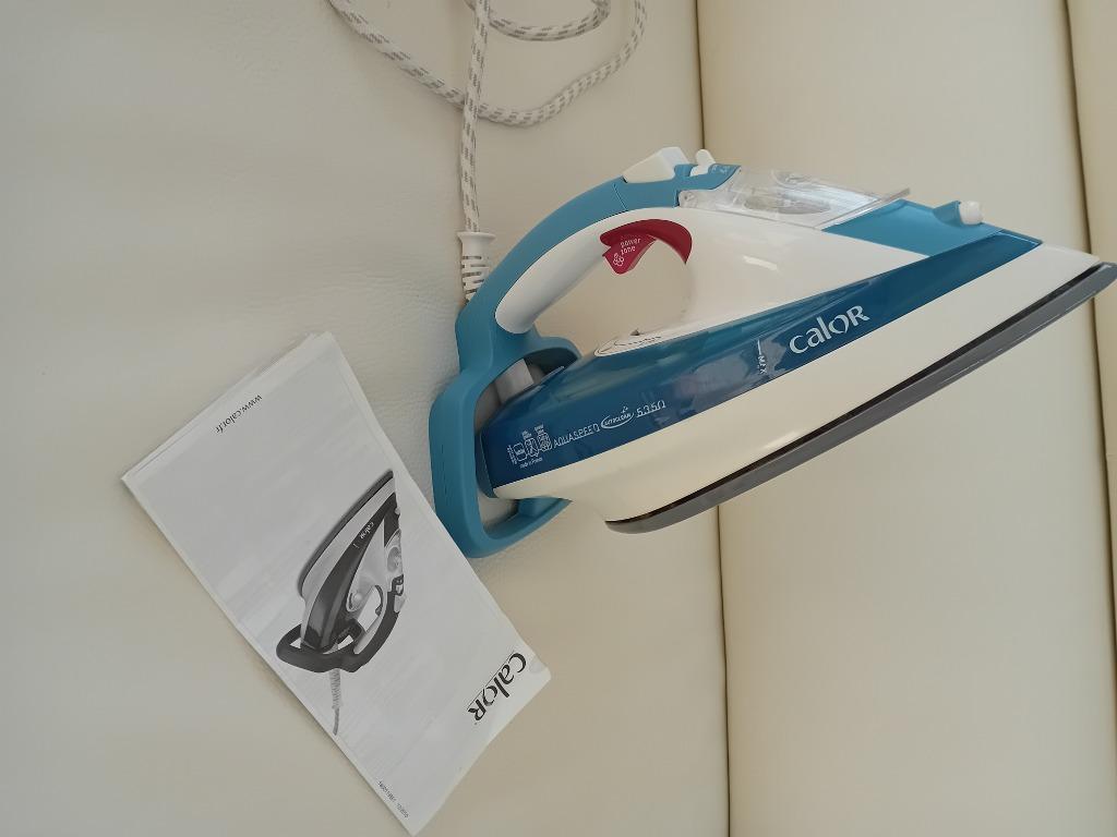 Calor strijkijzer, Elektronische apparatuur, Ophalen, Zo goed als nieuw, Strijkijzer met snoer