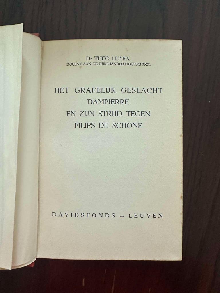 MIDDELEEUWEN 1302 Het grafelijk geslacht Dampierre en zijn s, Ophalen of Verzenden, Gelezen