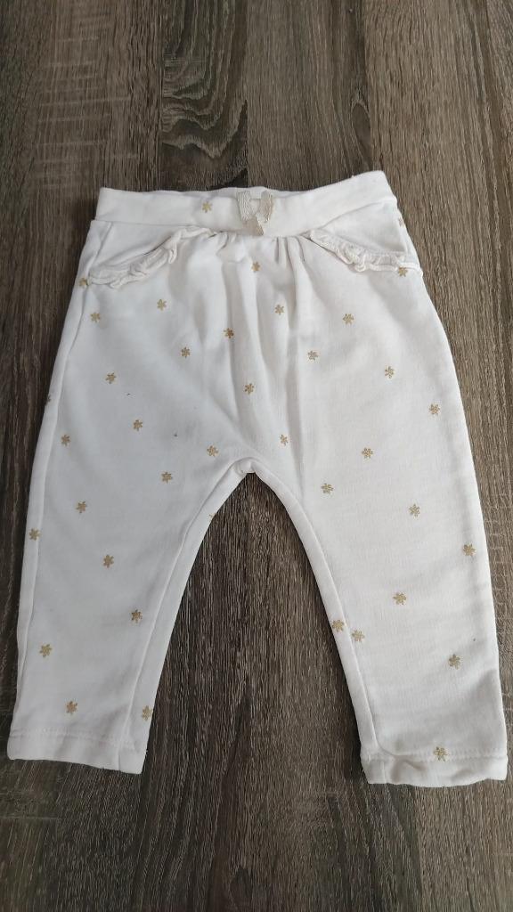 warm broekje 74, Enfants & Bébés, Vêtements de bébé | Taille 74, Pantalon, Tape à l'oeil, Enlèvement, Utilisé