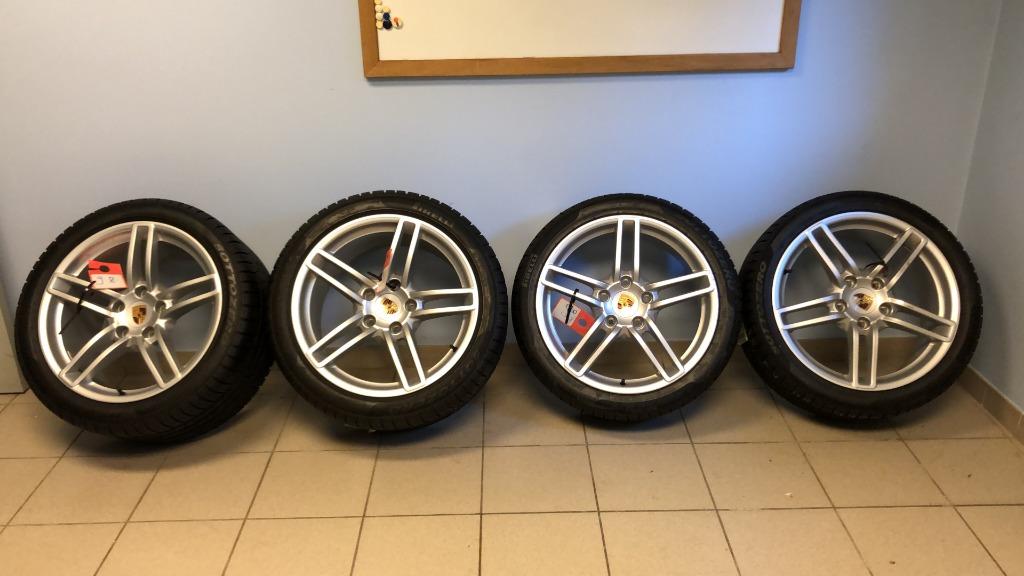 pneus hiver Porsche 991 4S, Neuf, Pneus et Jantes, Pneus hiver, 295 mm
