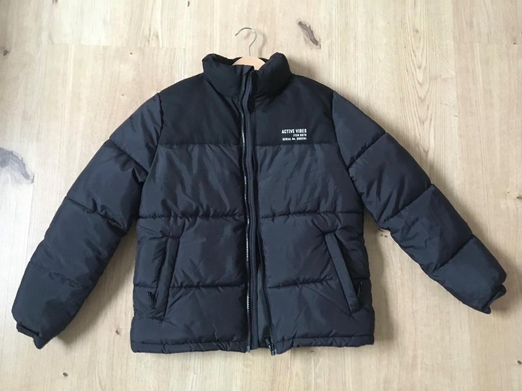 H&M, zwarte (winter) jas maat 140 (nieuwstaat), Kinderen en Baby's, Kinderkleding | Maat 140, Meisje, H&M, Ophalen of Verzenden
