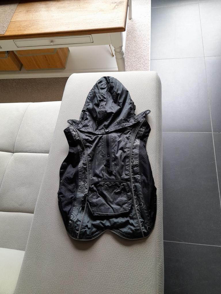 Hondenkleding in groene kleur voor een klein hondje, Ophalen, Nieuw, Hondenjas