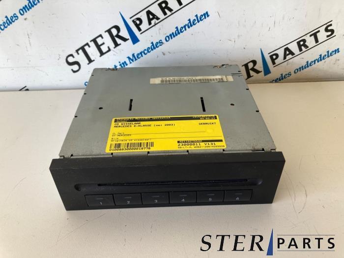 Changeur de CD d'un Mercedes E-Klasse, 3 mois de garantie, Utilisé, -, -