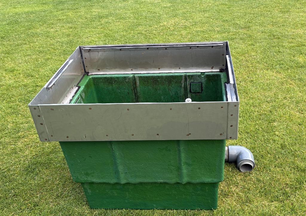 flatbed upflowfilter granulaat vijverfilter 84 x 66 x 72 cm, Tuin en Terras, Ophalen, Gebruikt, Vijverfilter