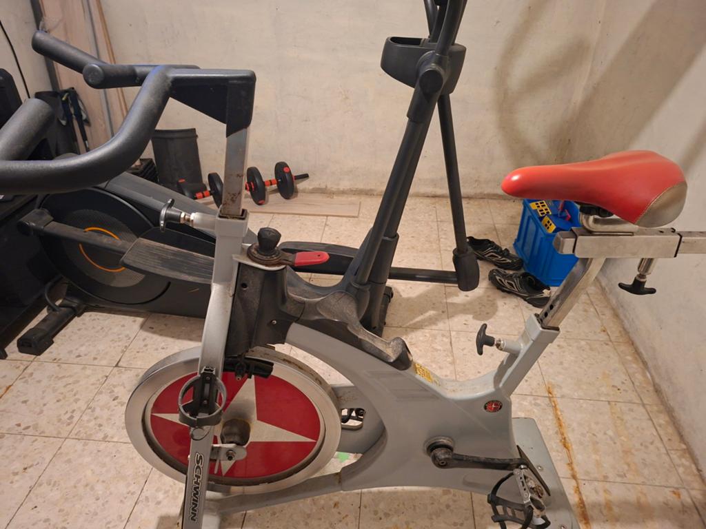 Vélo spinning, Enlèvement