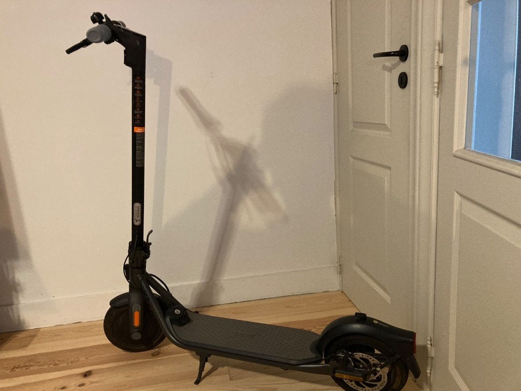 elektrische segway ninebot met reservewiel en lader, Fietsen en Brommers, Ophalen, Gebruikt, Elektrische step (E-scooter), Segway-Ninebot