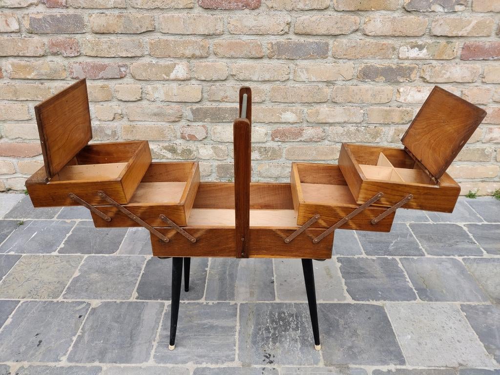 Vintage Naaibox uit 1955, Ophalen
