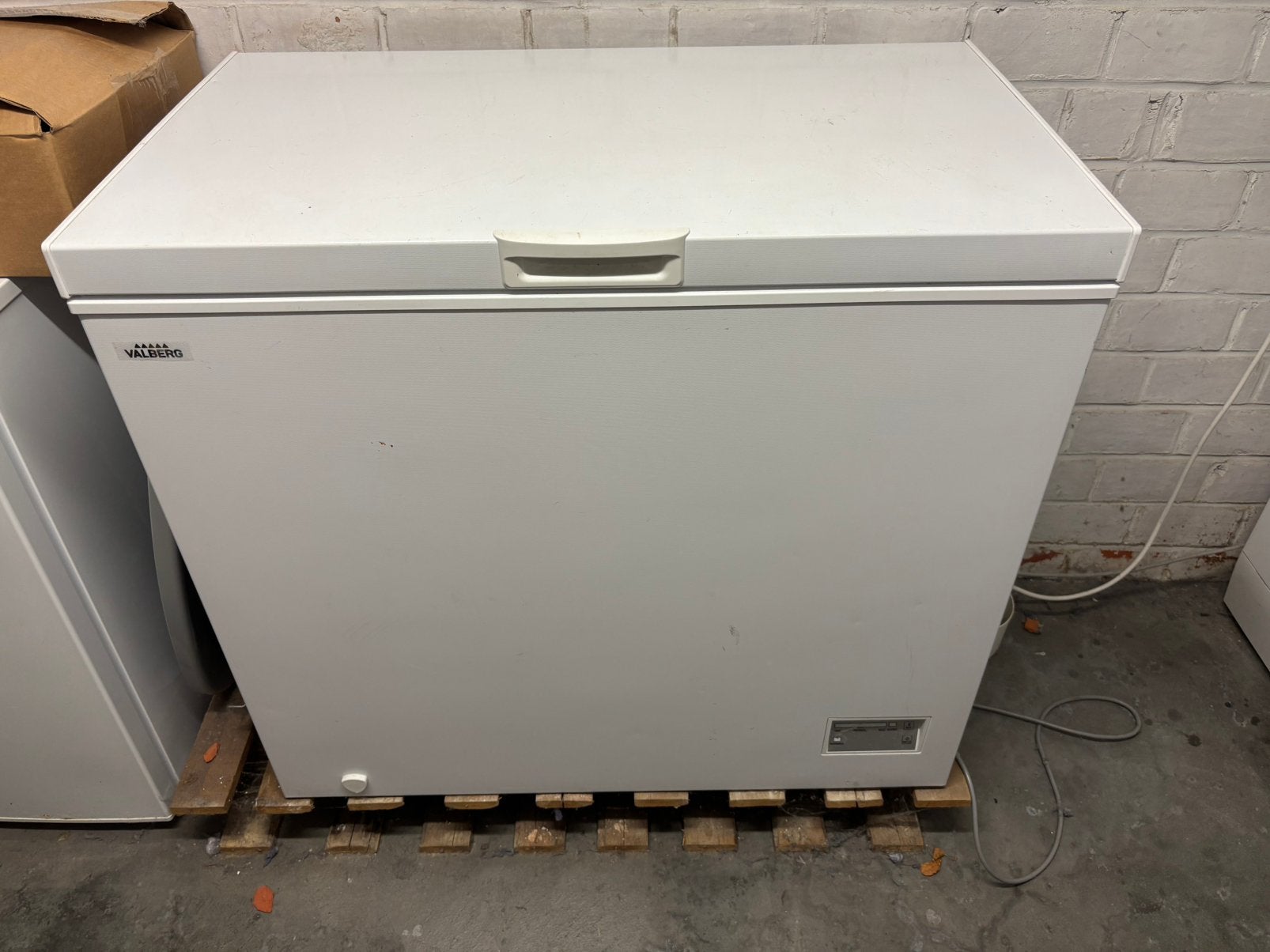 Valberg diepvrieskast van 200 liter, Elektronische apparatuur, Vriezers en Diepvrieskisten, Ophalen, Gebruikt, Vrijstaand, Vrieskist
