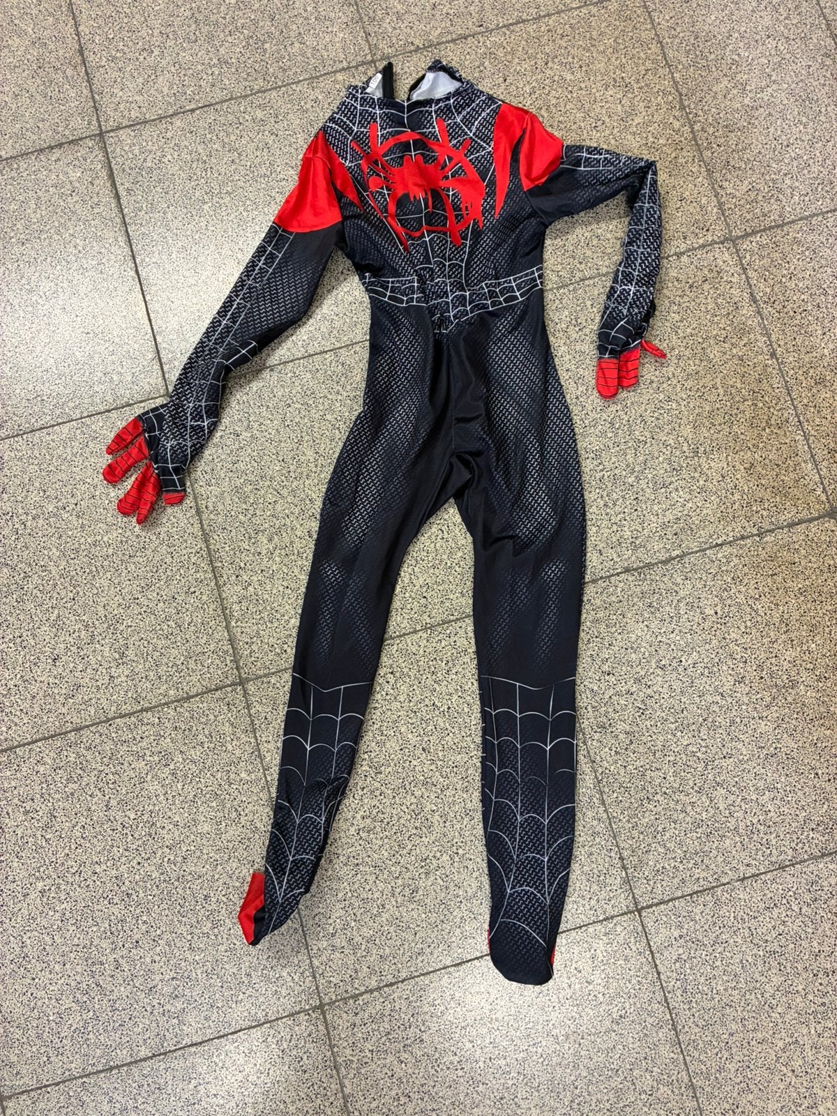 Deguisement spiderman, Enlèvement, Comme neuf