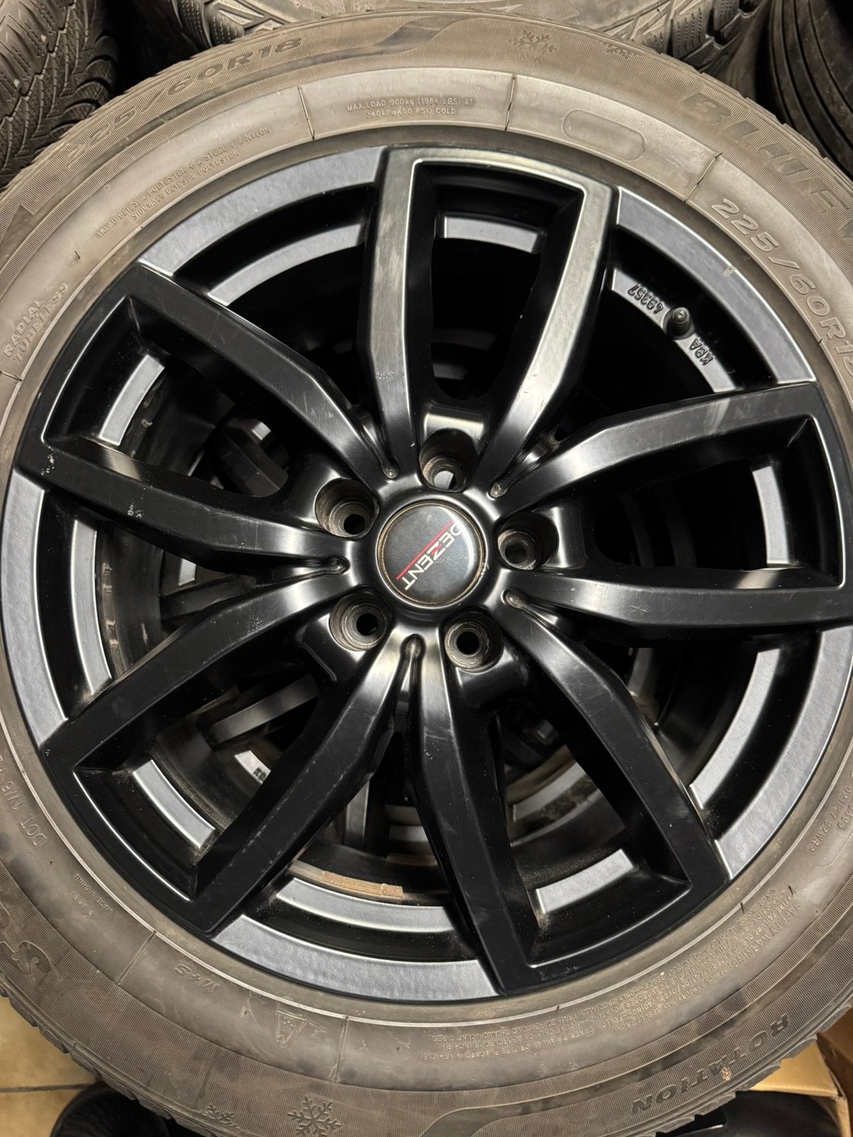 4 JANTES DEZENT 18” + 4 PNEUS HIVER SUPERIA – 225/60 R18, Pneus hiver, Enlèvement, Pneu(s), 18 pouces