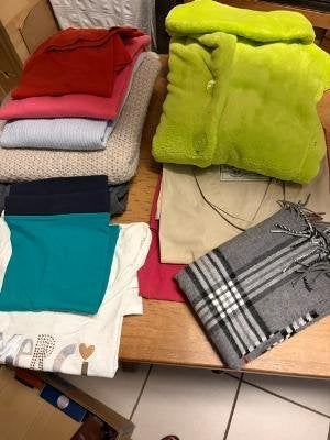 Allerlei merkkleding prima staat 10 stuks voor 5 euro, Ophalen, Zo goed als nieuw