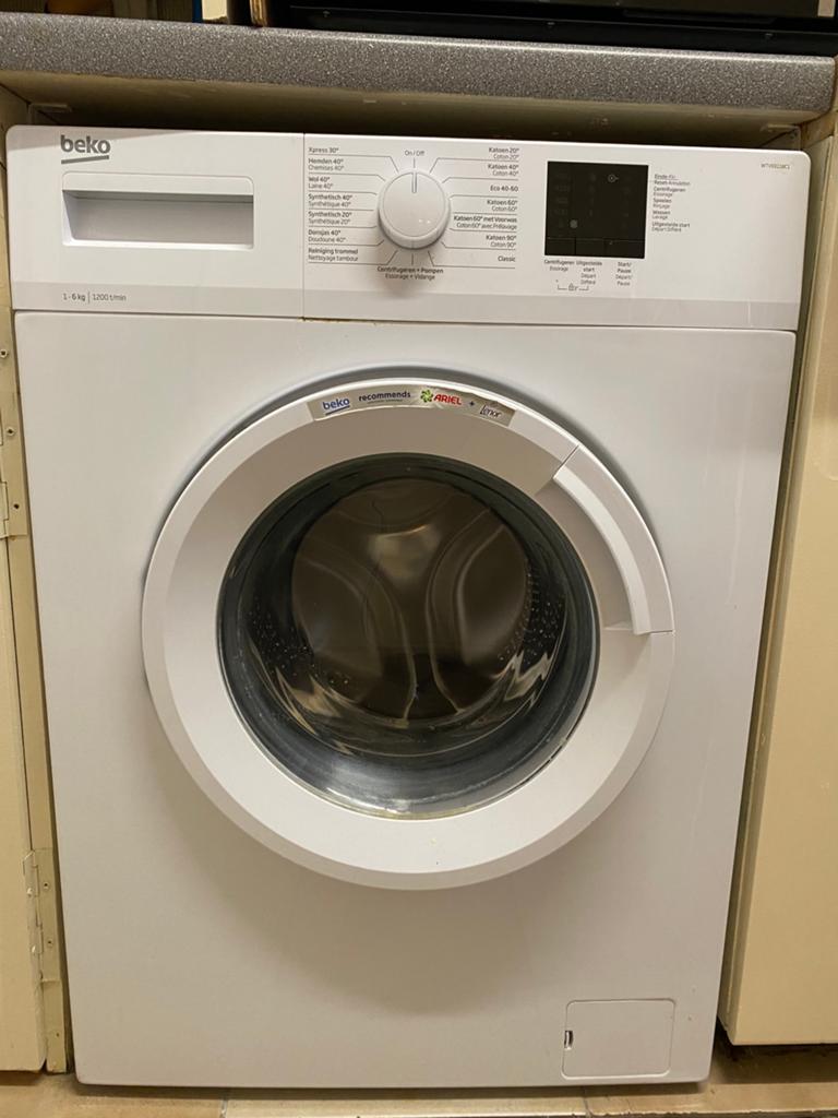 verlaagde prijs ! TE KOOP wegens verhuis - wasmachine, Ophalen, 1200 tot 1600 toeren, Gebruikt, 4 tot 6 kg