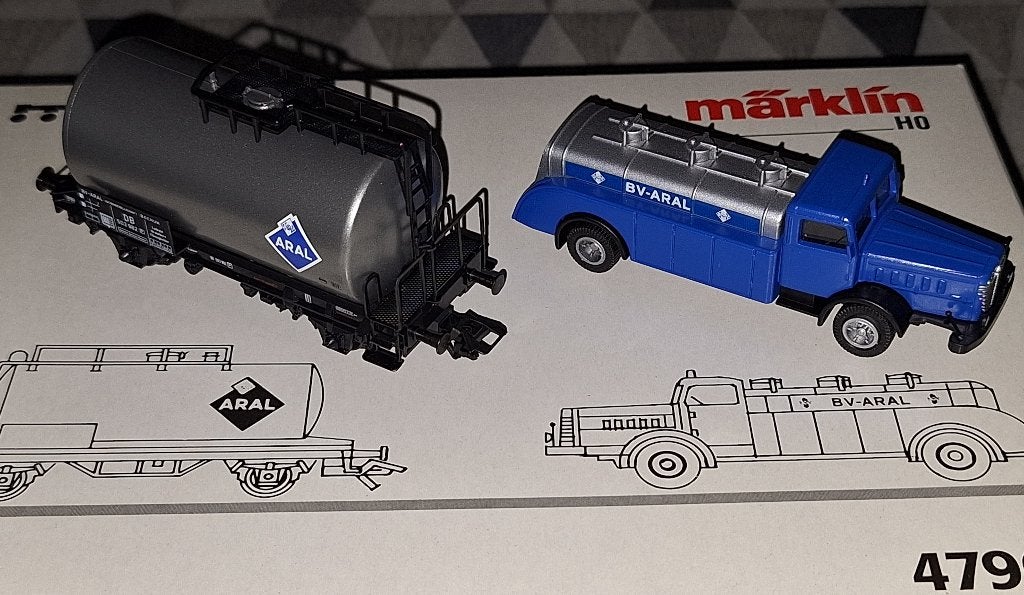 Märklin HO 47903 Fuel Car Set ''Aral'' van de DB, Enlèvement ou Envoi, Comme neuf, Wagon, Märklin