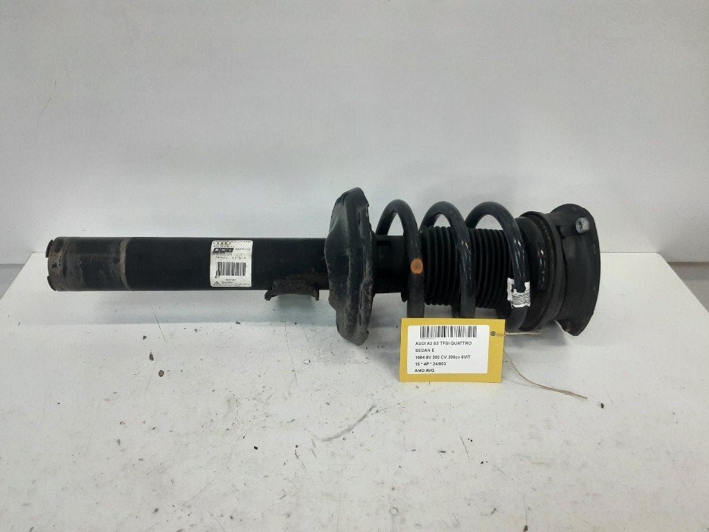 AMORTISSEUR OU ABSORBEUR DE CHOC AVANT GAUCHE (8V0413029K), Autos : Pièces & Accessoires, Auto-Union-Straße  1,
85057  Ingolstadt, DE