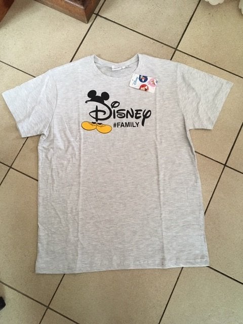 Nieuw grijs t shirt - Disney Family - maat M, Kleding | Heren, Ophalen of Verzenden, Nieuw, Maat 48/50 (M), Grijs