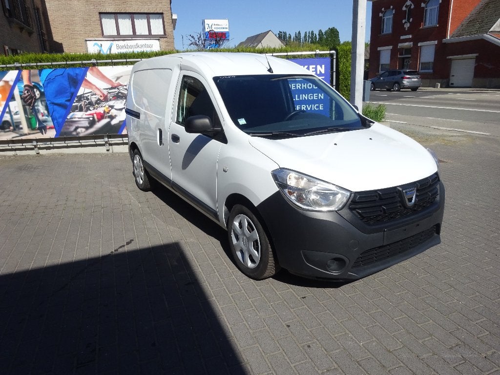 Dacia Dokker 1.5 DCI 55 km met airco navigatie, Auto's, Dacia, Voorwielaandrijving, Stof, 4 cilinders, Wit