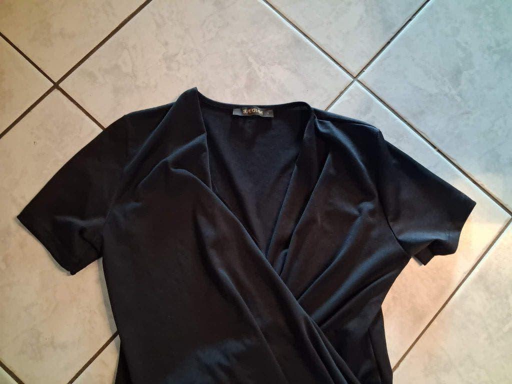 Mooie zwart body merk supertrash – maat l, Vêtements | Femmes, Blouses & Tuniques, Taille 42/44 (L), Porté, Noir, Enlèvement ou Envoi