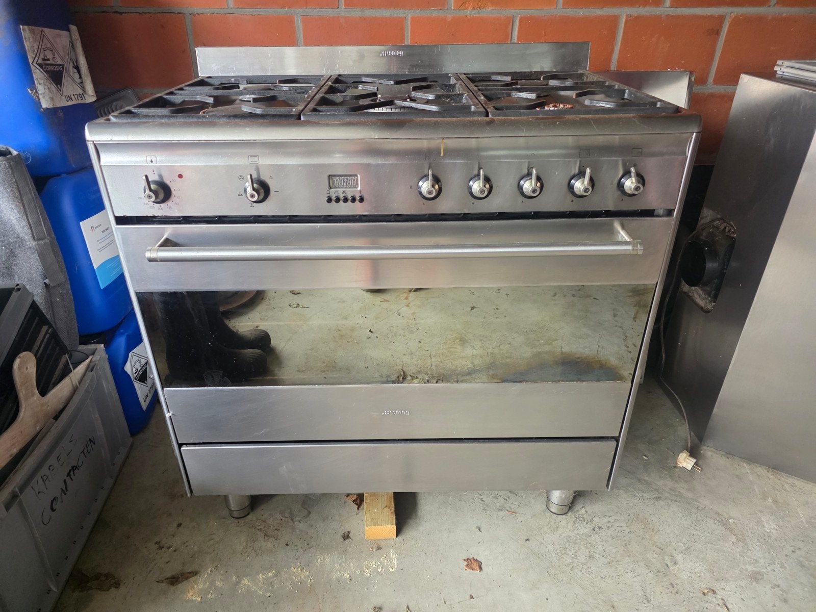Smeg gasfornuis, Ophalen, Gebruikt, Gas, 5 kookzones of meer