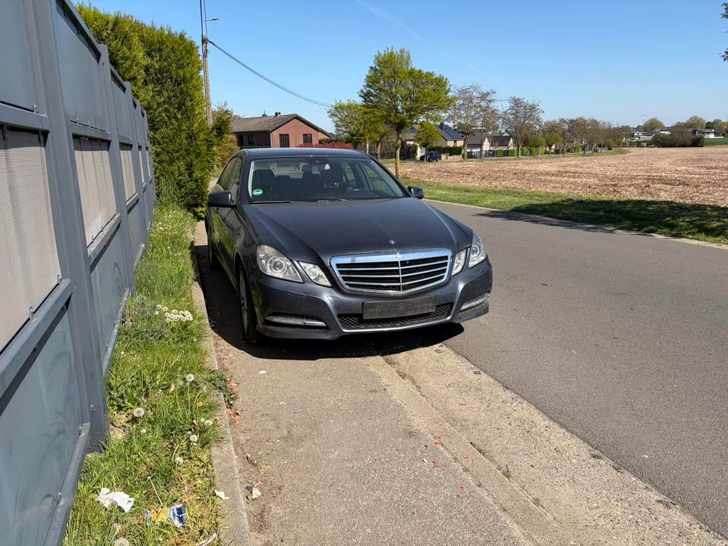 Mercedes e220cdi 170cv boite auto 300km euro 5, Auto's, Euro 5, Diesel, Particulier, Te koop