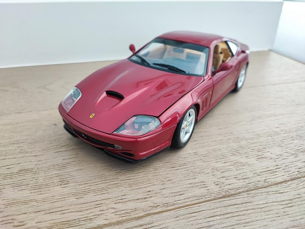 Ferrari 550 Maranello 1:18 HotWheels, Enlèvement ou Envoi, Utilisé, Voiture, Hot Wheels