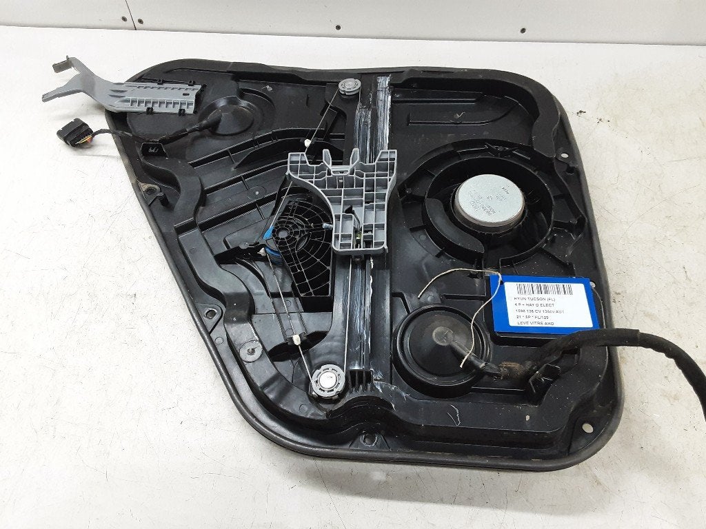 MECANISME VITRE ARRIÈRE DROIT Tucson (TL) (9215100100), Mevr. I. Hauben, Utilisé, Hyundai, Rue de l'Espoir 34 34
4030  GRIVEGNÉE, BE