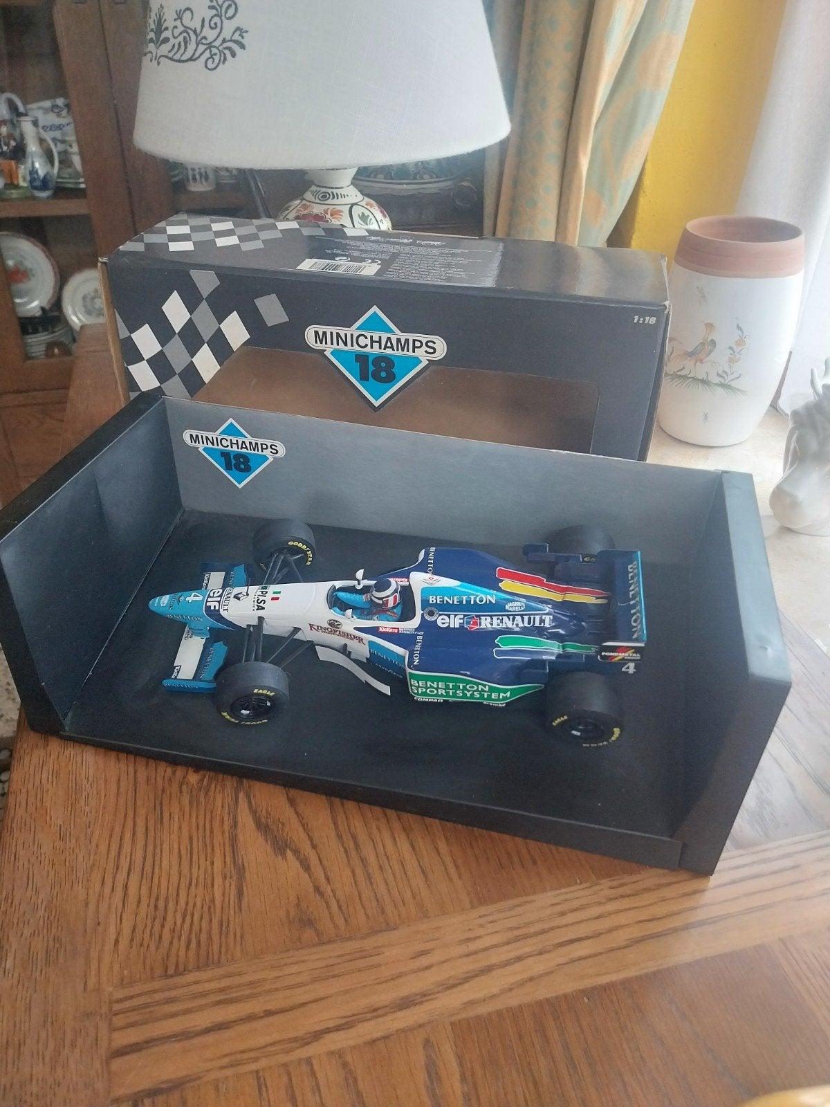 miniature 1"18ème, F1 Benetton Renault B196 Version 1996, Enlèvement