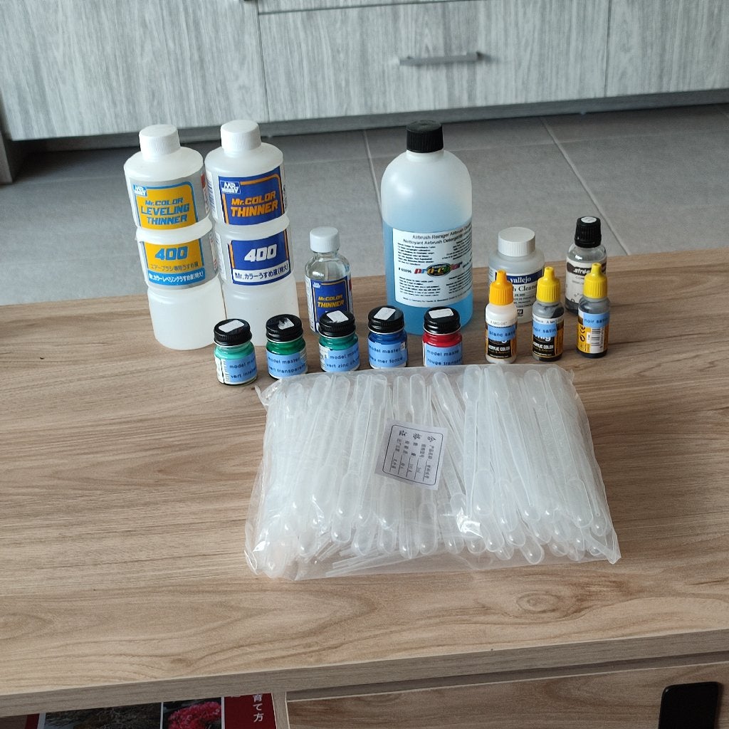 Lot peintures Model Master / MIG + accessoires aérographe, Hobby & Loisirs créatifs, Enlèvement, Neuf, Autres types