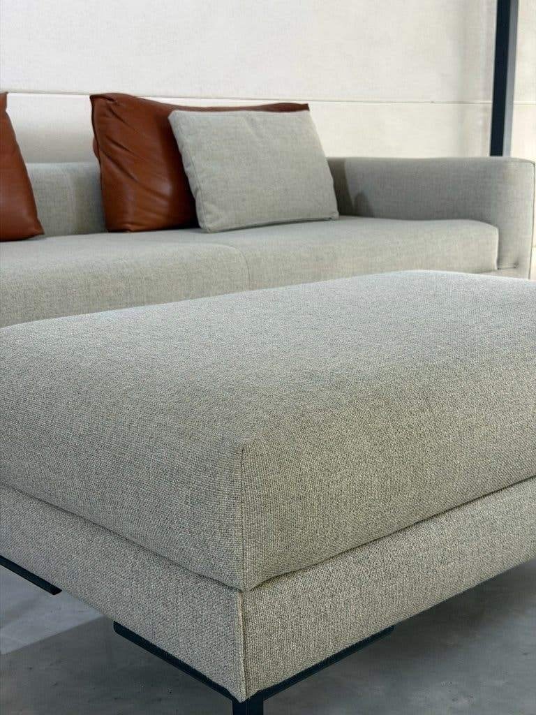 Design en stock Aikon Lounge - excellent état, Maison & Meubles, 100 à 125 cm, Banc droit, Comme neuf, Synthétique