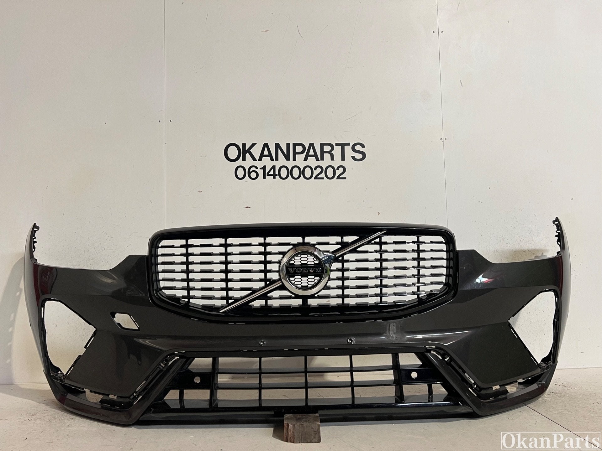 Pare-chocs avant Volvo XC60 II R-Design Facelift 32234958, Info@fabrikant.eu, Fabrikant BV, Pare-chocs, Fabrikantstraat 1
1000 AA  Amsterdam, NL