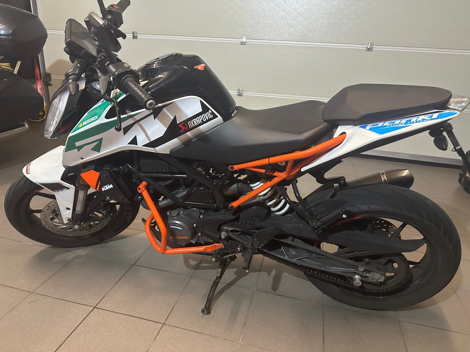 KTM Duke race 125cc, Motoren, Occasion, Handvatverwarming, Particulier, 125 cc
