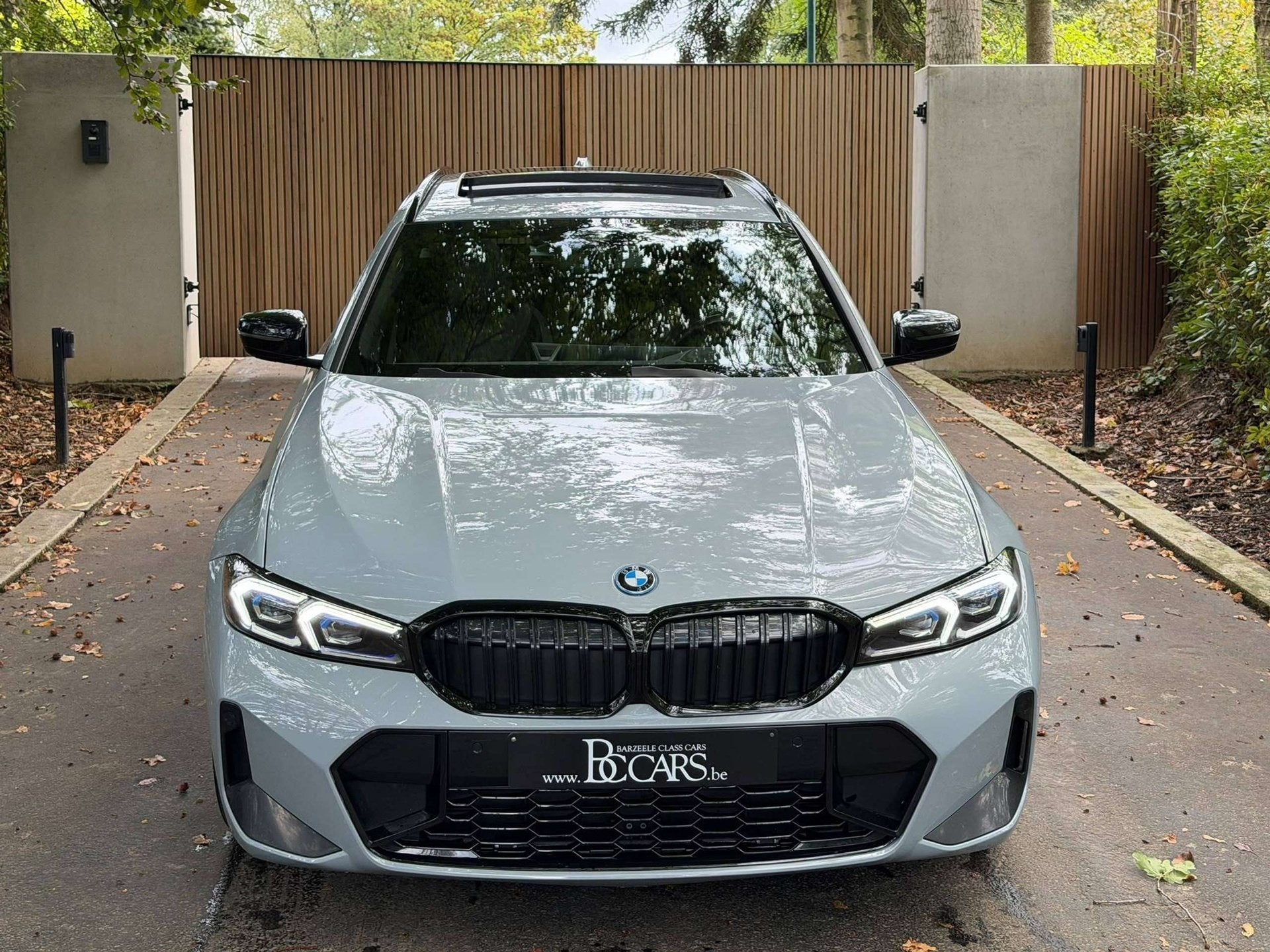 BMW 330 eAS M-Pakket-Led-Pano-Head Up-Verw.Leer-Cam-19", Autos, Achat, Euro 6, Noir, 5 portes