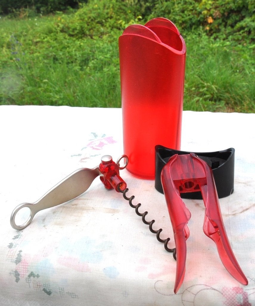 tire bouchon a levier avec etui en plastique, Enlèvement ou Envoi, Comme neuf, Ouvre-bouteille
