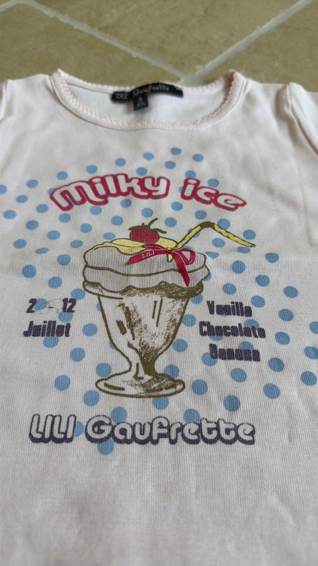 Joli t-shirt à crème glacée, Enlèvement ou Envoi, Utilisé, Fille, Chemise ou À manches longues