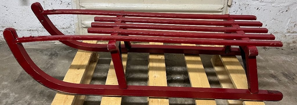 Luge en bois “Donnay”, Enlèvement, Utilisé