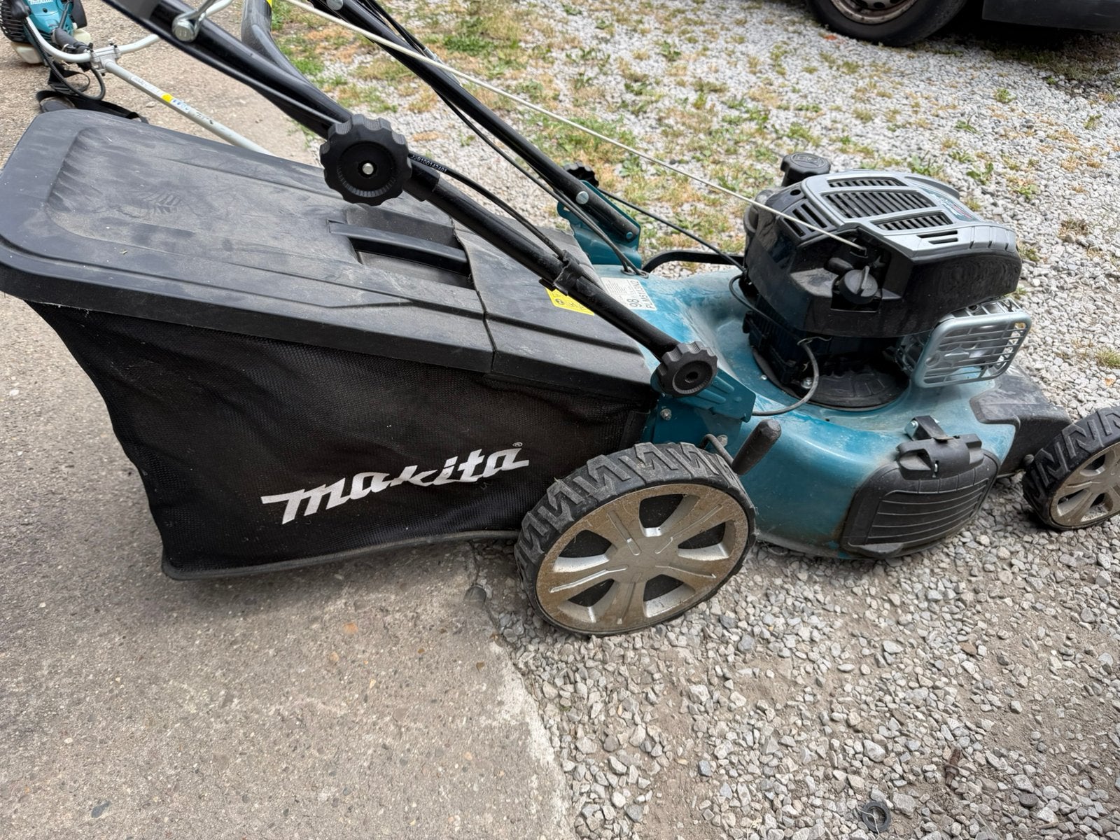 Tondeuse makita, Enlèvement